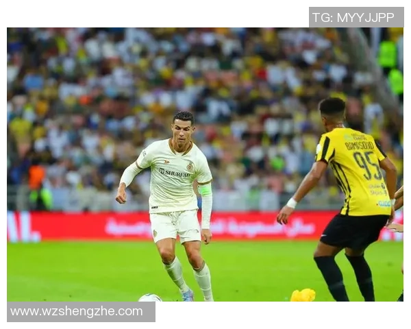 全球足球天王盘点 10大世界级球星实力对比及其历史地位分析 全球足球天王盘点 10大世界级球星实力对比及其历史地位分析