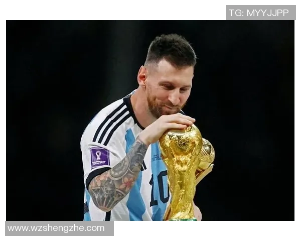 杨姓世界足球巨星：梅西还是C罗，谁更伟大？