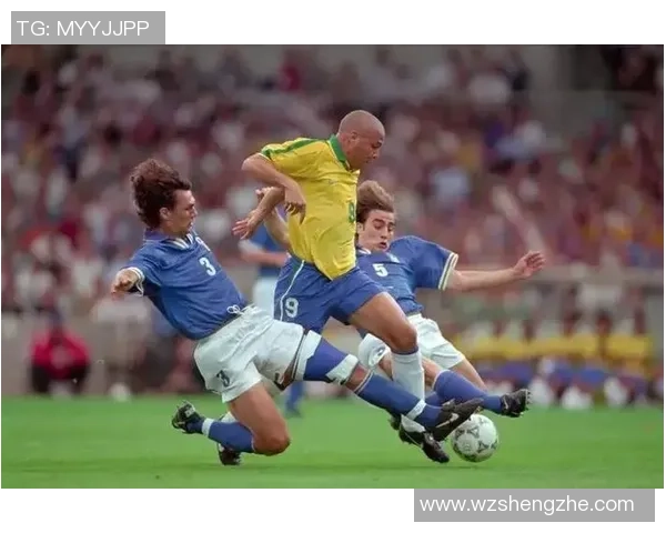 聚焦足球巨星赛场猝然离世事件引发全球体育界深切反思